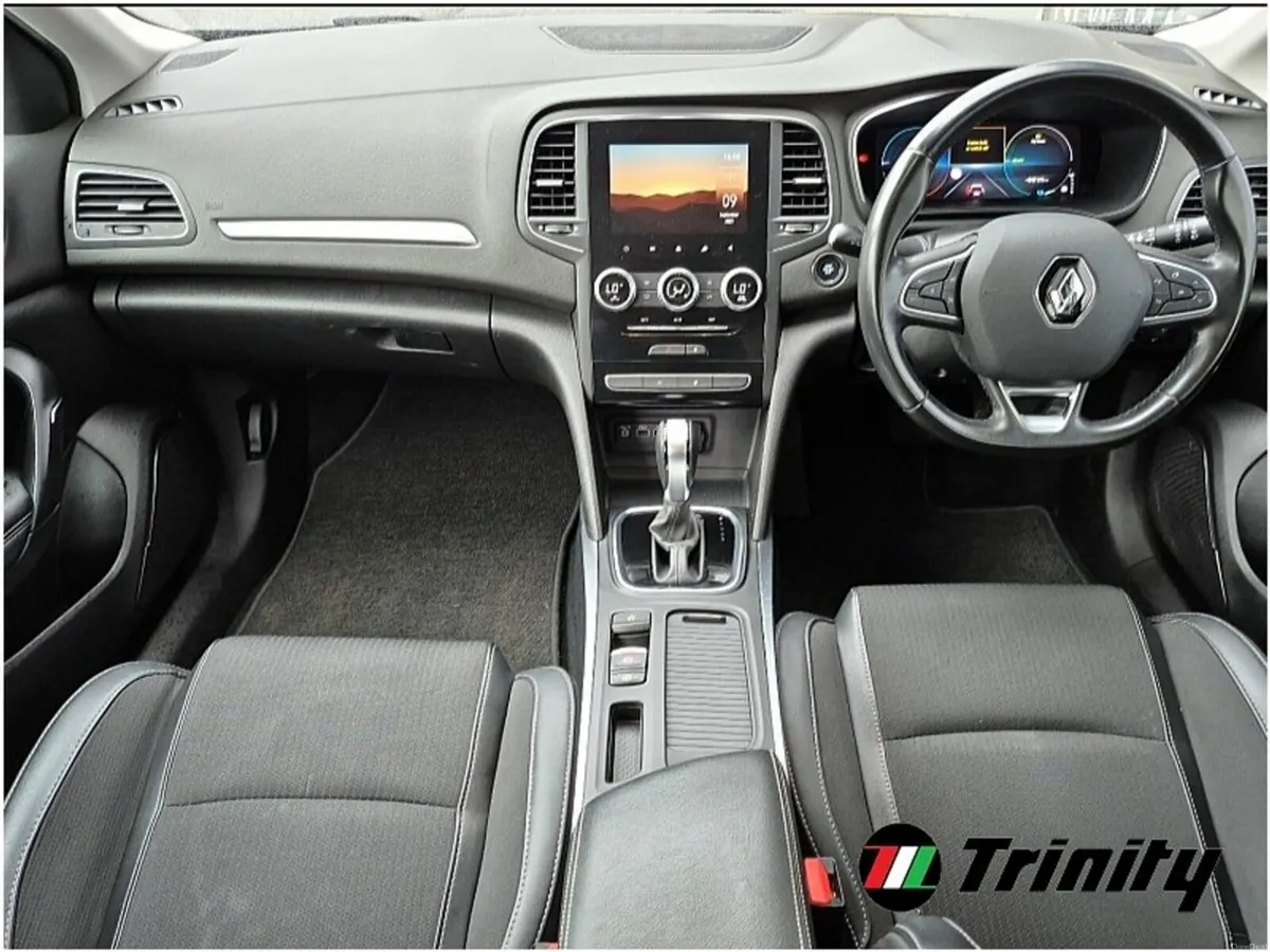 Renault Megane ** E TECH ** PHEV ** GREAT VALUE ** - Image 2