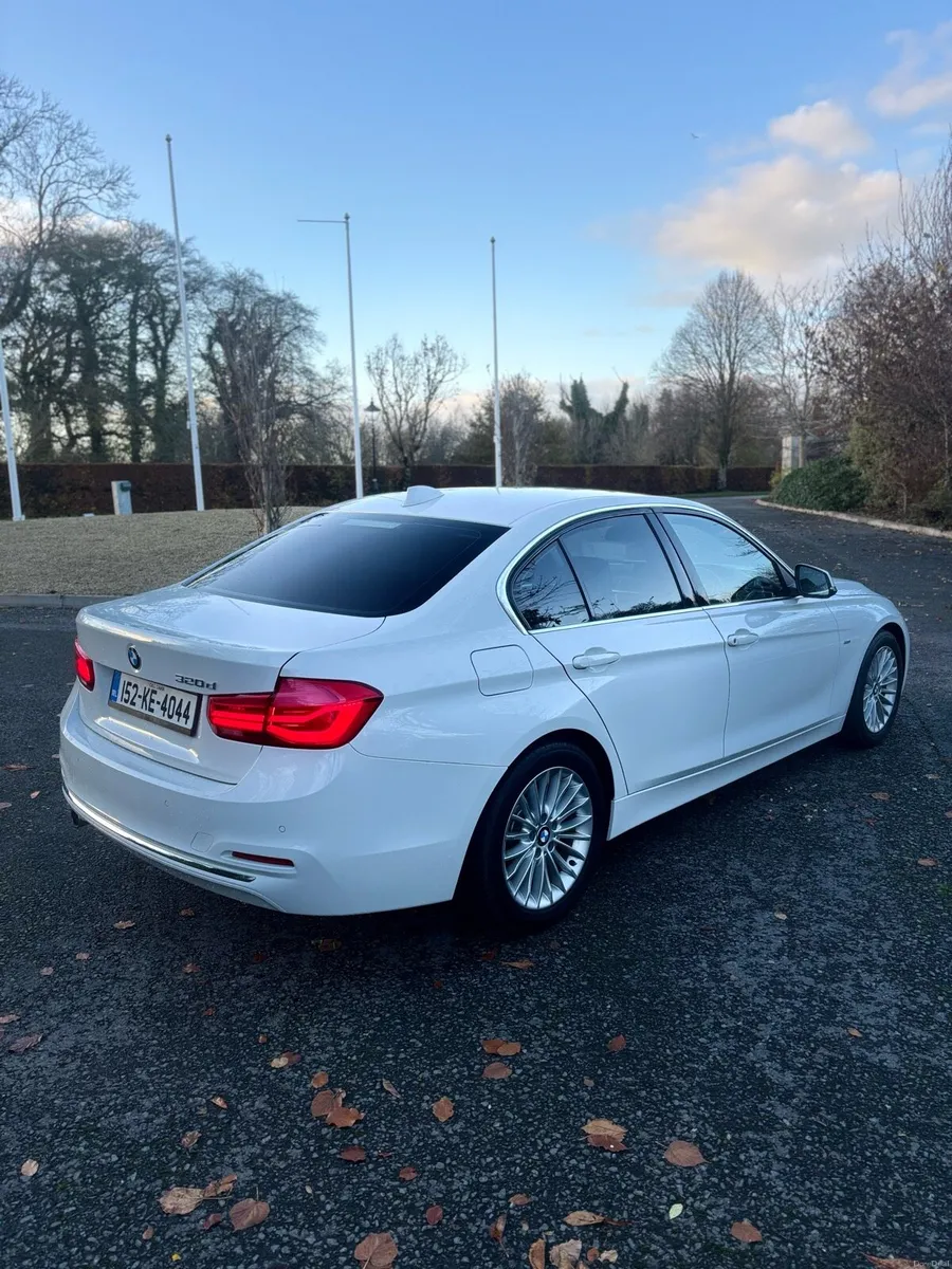 BMW 320D Luxury Line - Image 4