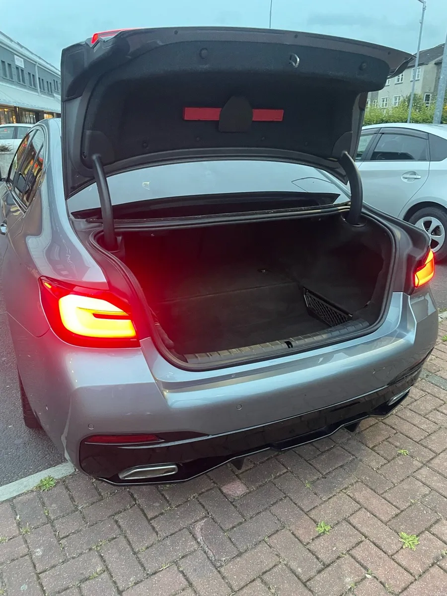 ** Stunning! BMW LCi 530e M sport ** - Image 4