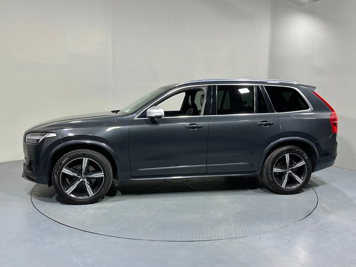 Volvo XC90 D5 2.0 R Design PP AWD 191 - Image 4