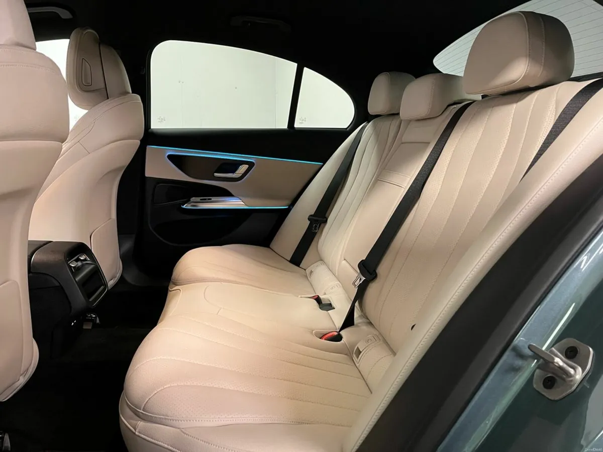 Mercedes-Benz E-Class 300de AMG - 19 Inch Alloys - - Image 4