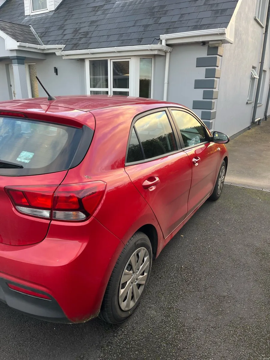 2019 Kia Rio - Image 4