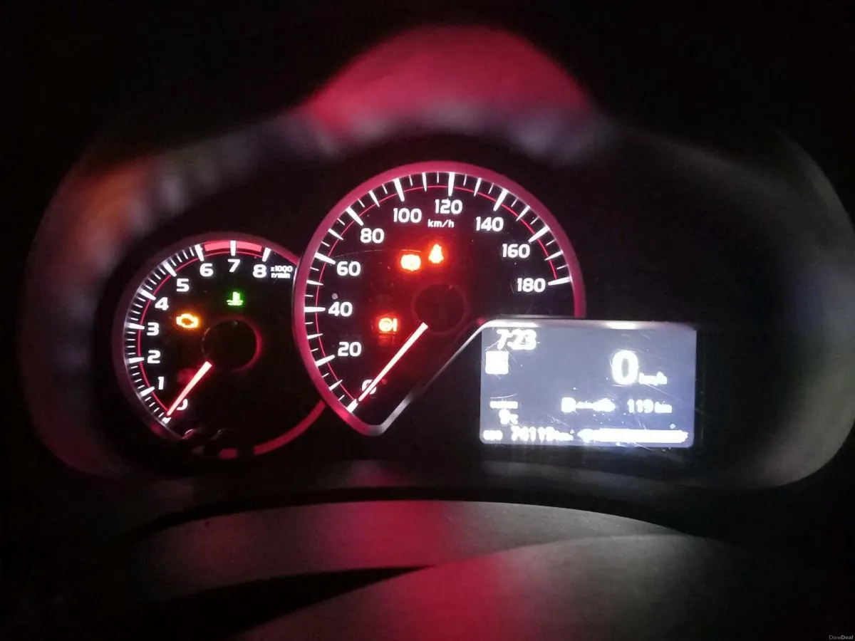 Toyota Vitz NSP 130 CVT 5DR AUTO - Image 2