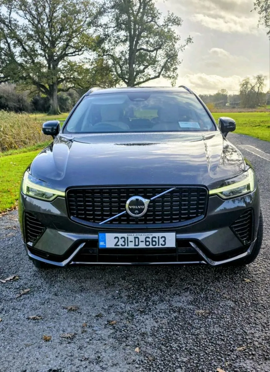 Volvo XC60 Recharge PHEV AWD - Image 3