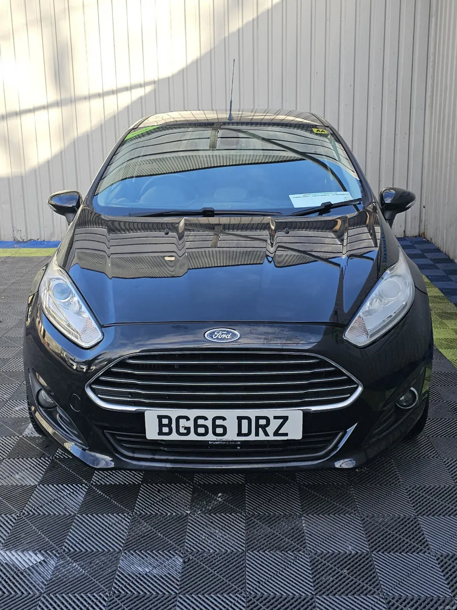 2016 Ford Fiesta TITANIUM 1.0 Petrol - Image 5
