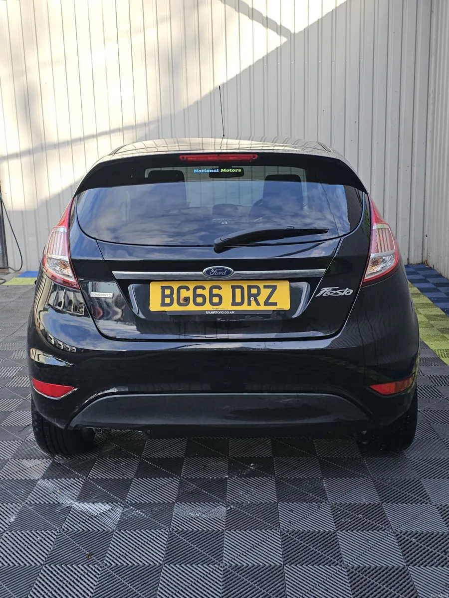 2016 Ford Fiesta TITANIUM 1.0 Petrol - Image 4