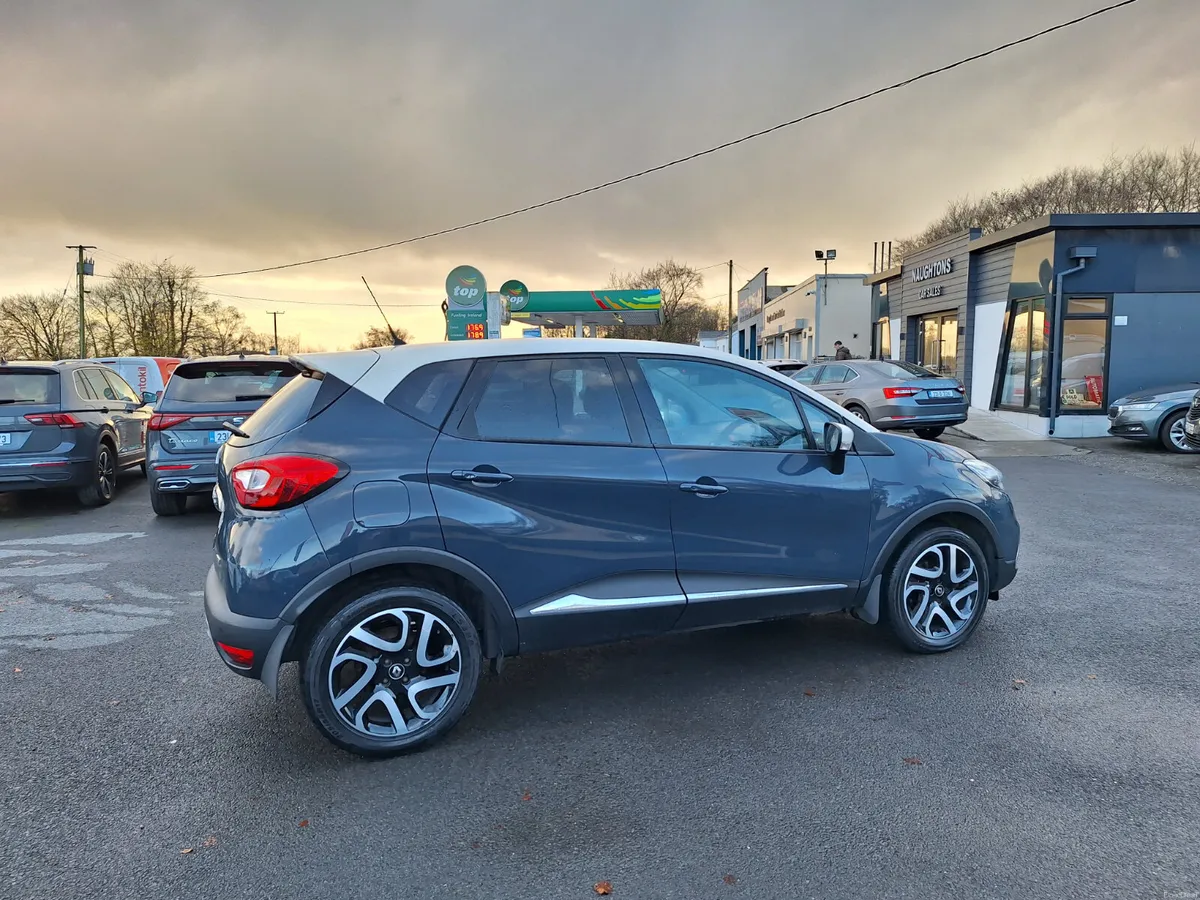 Renault Captur SIGNATURE NAV X *Leather/Heated Sea - Image 3