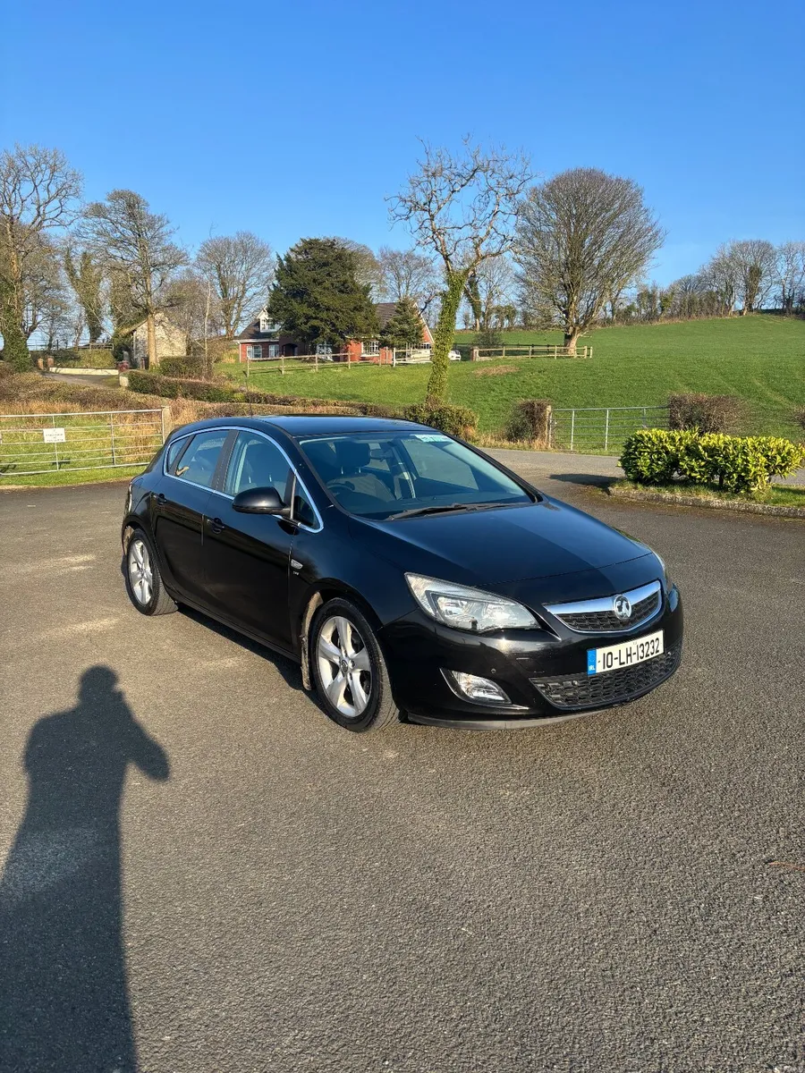 Vauxhall Astra 2010 - Image 1