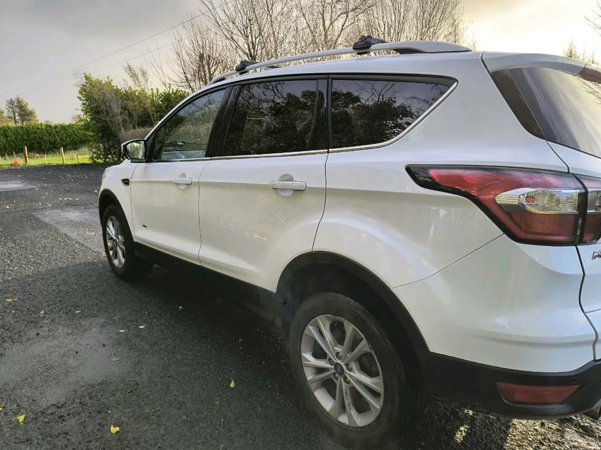 2017 Ford Kuga - Image 4