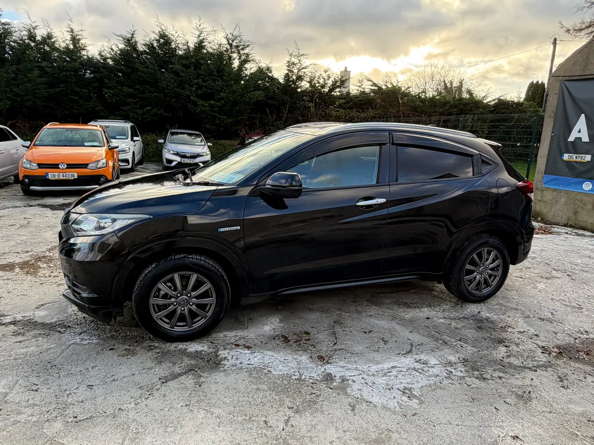 Honda Vezel 2015 Leather Edition - Image 4