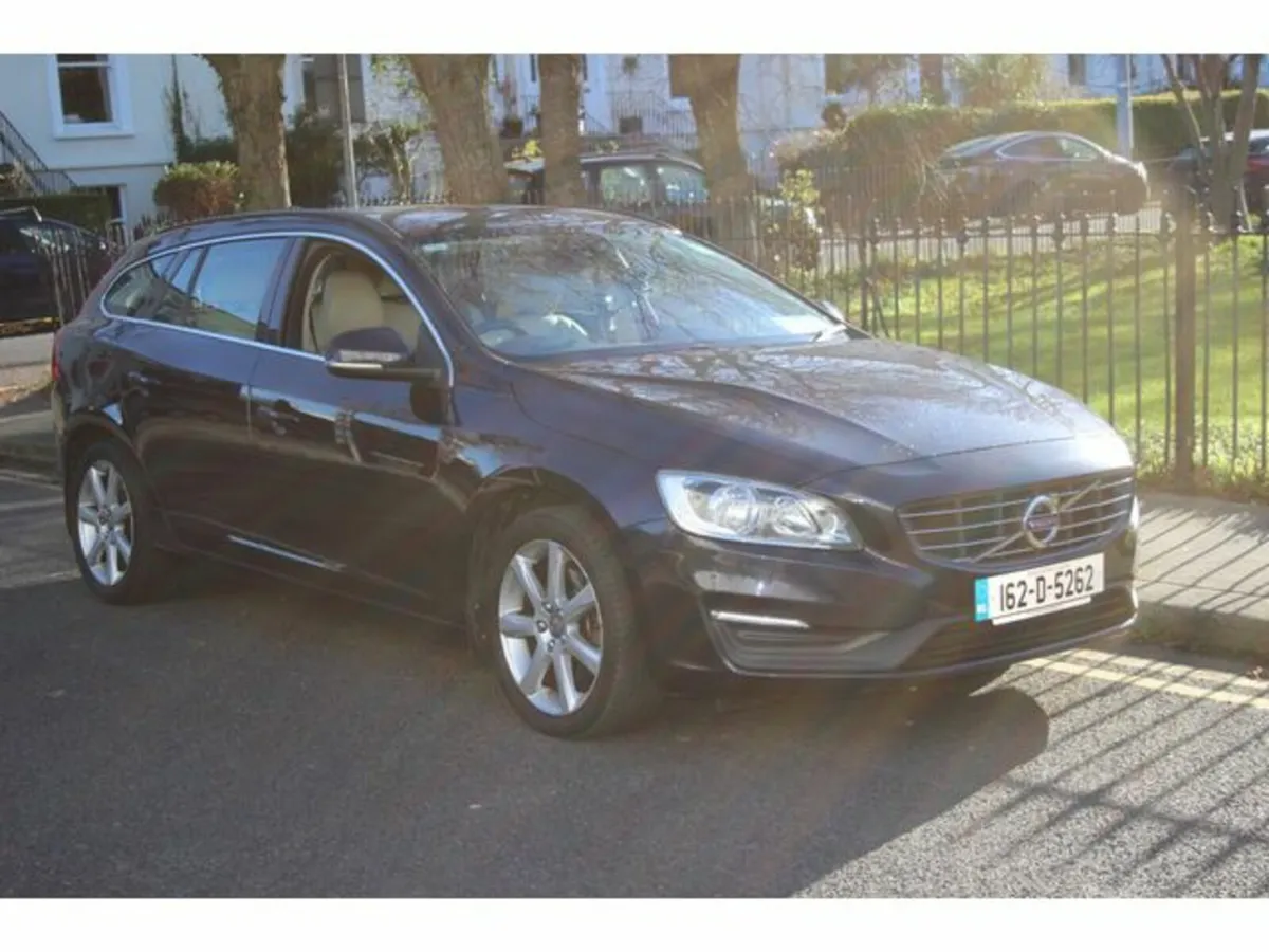 Volvo V60 D2 SE 5DR Auto - Image 3