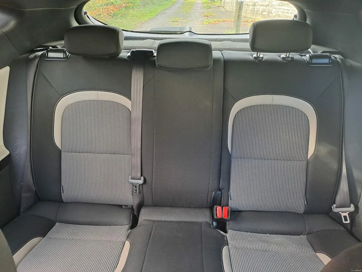 Kia Ceed - Image 6
