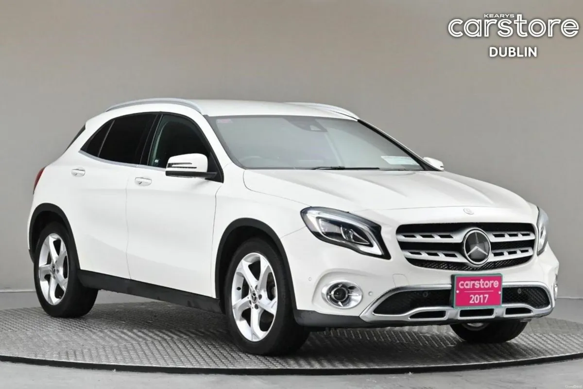 Mercedes-Benz GLA GLA 180**FULL LEATHER**POWERED T - Image 1