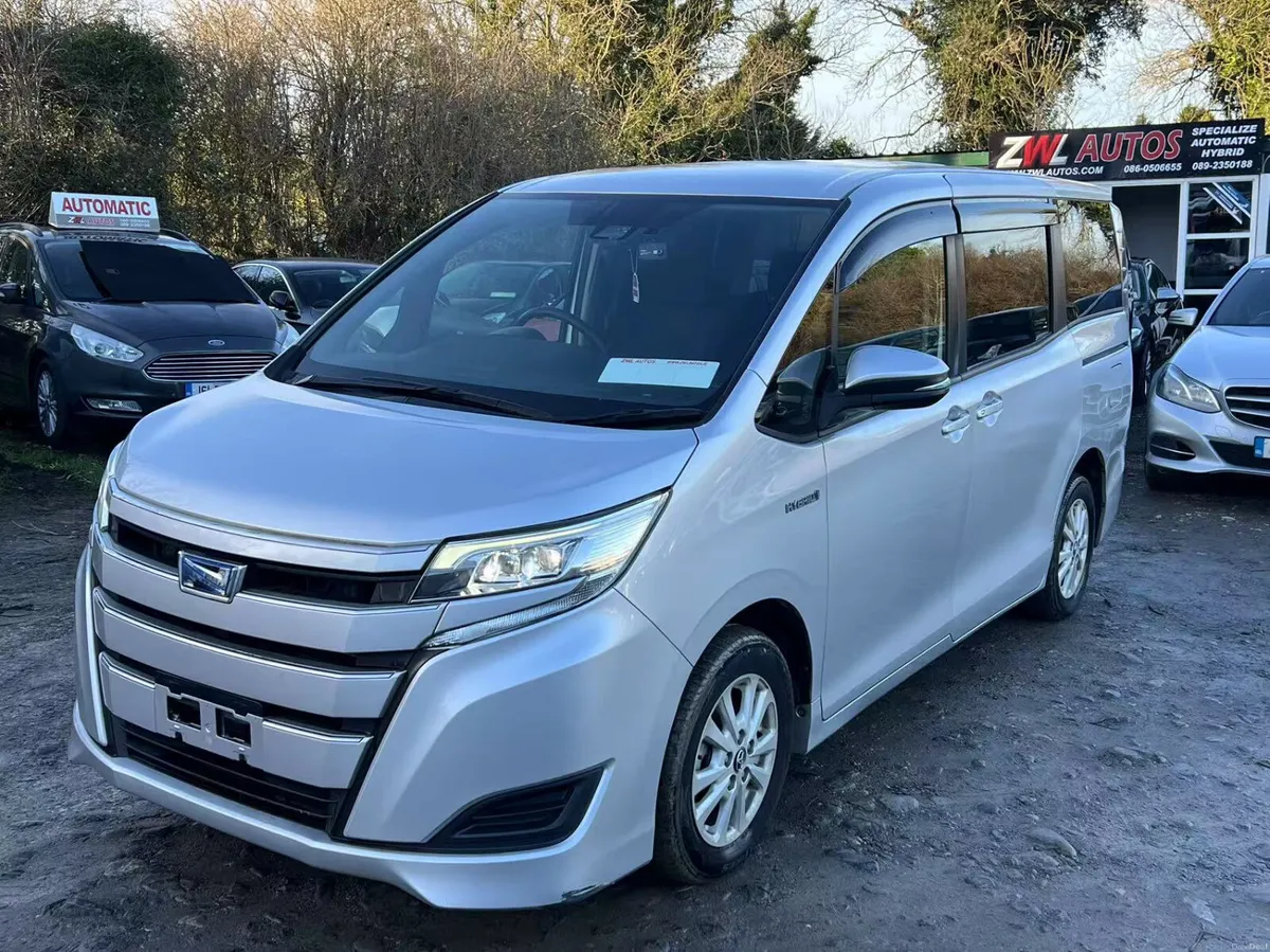 182 Toyota Voxy Hybrid Power Door - Image 2