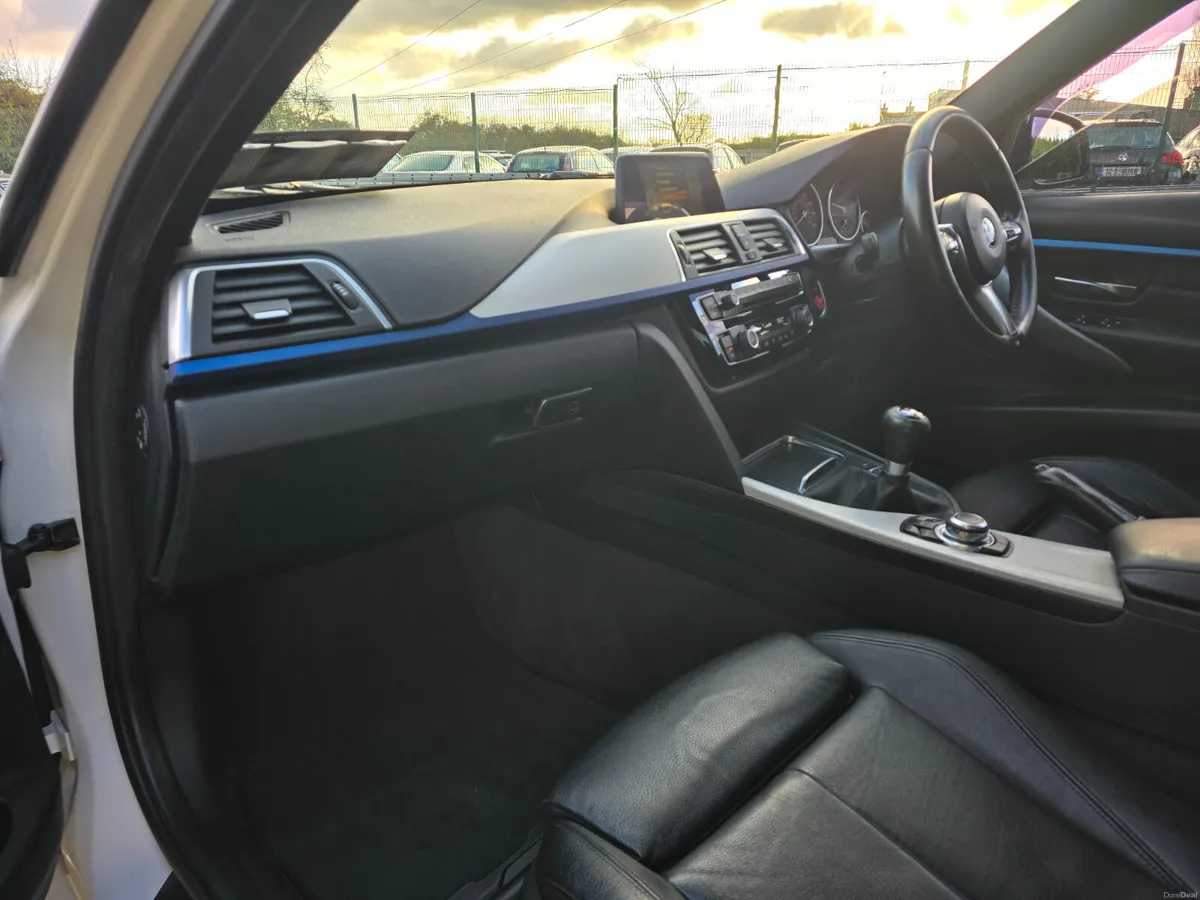 161 BMW 318D *M SPORT*CLEAN* - Image 3