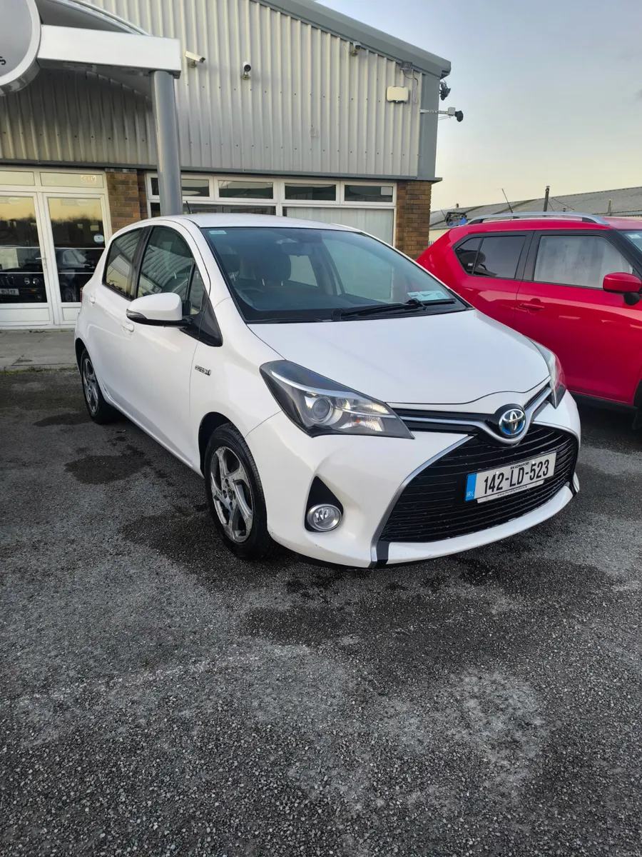 142 Toyota Yaris hybrid - Image 1