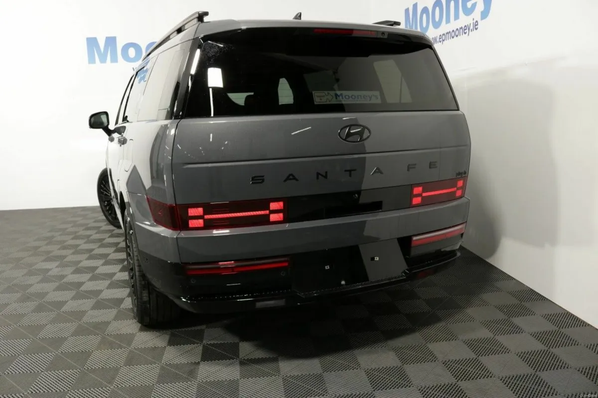 Hyundai Santa Fe Premium Calligraphy - Plug in Hyb - Image 6
