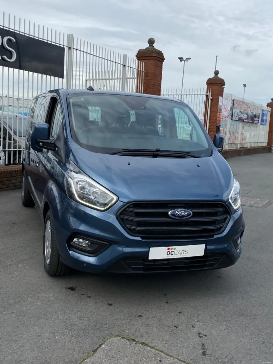 Wheelchair Accessible Taxi Ford Custom 9 Seats - Image 6