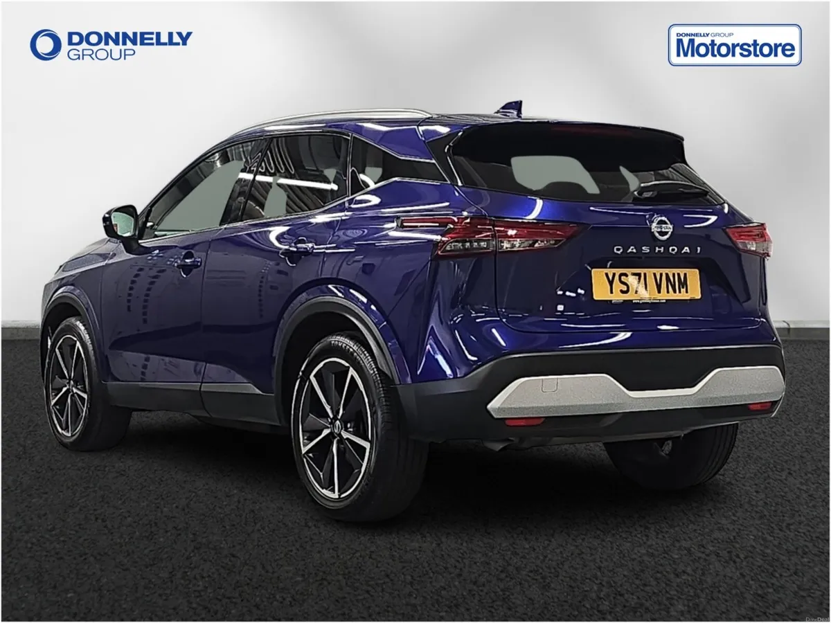 Nissan Qashqai Hatchback Tekna - Image 2