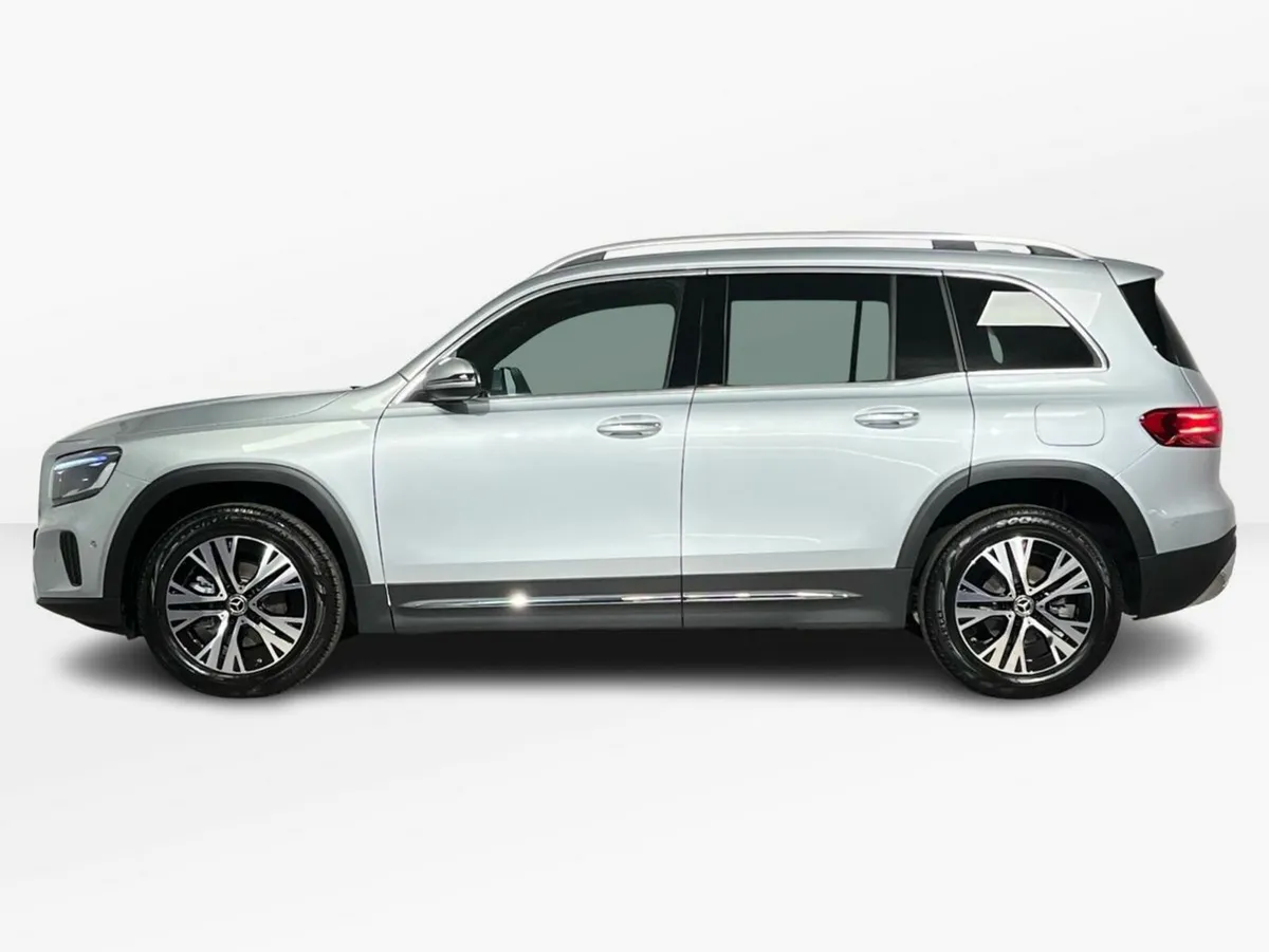 Mercedes-Benz GLB 180 Progressive 5 Seat - 18 Inch - Image 5