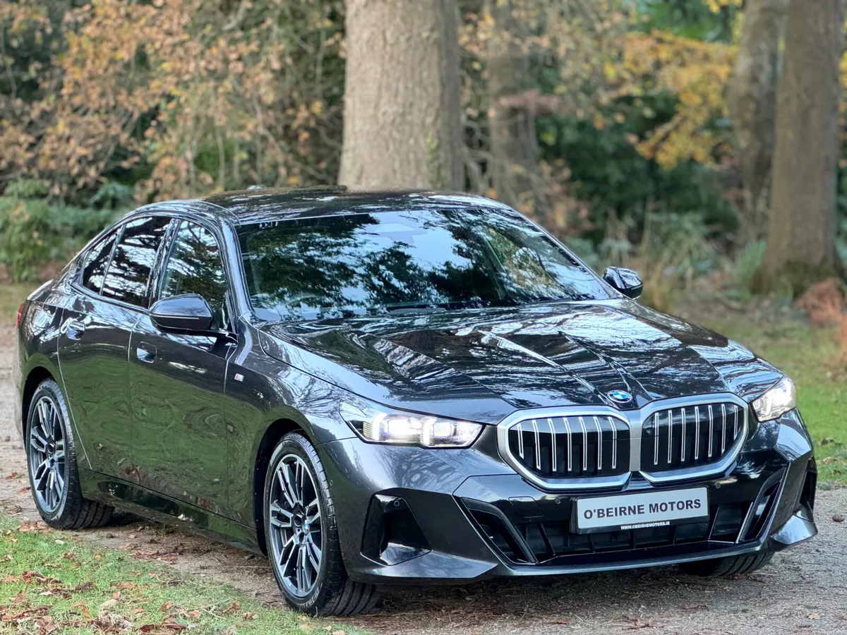 G60 520i MSPORT * 3D CAMERA PACK * - Image 3
