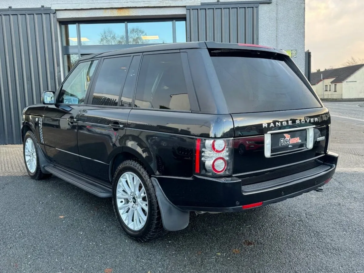 4.4 TD V8 Westminster SUV 5dr Diesel Auto 4WD Euro - Image 4