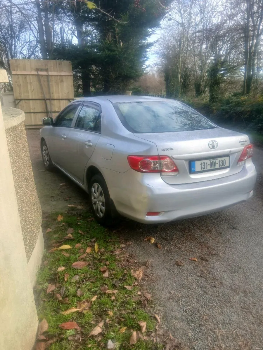 Toyota corolla - Image 4