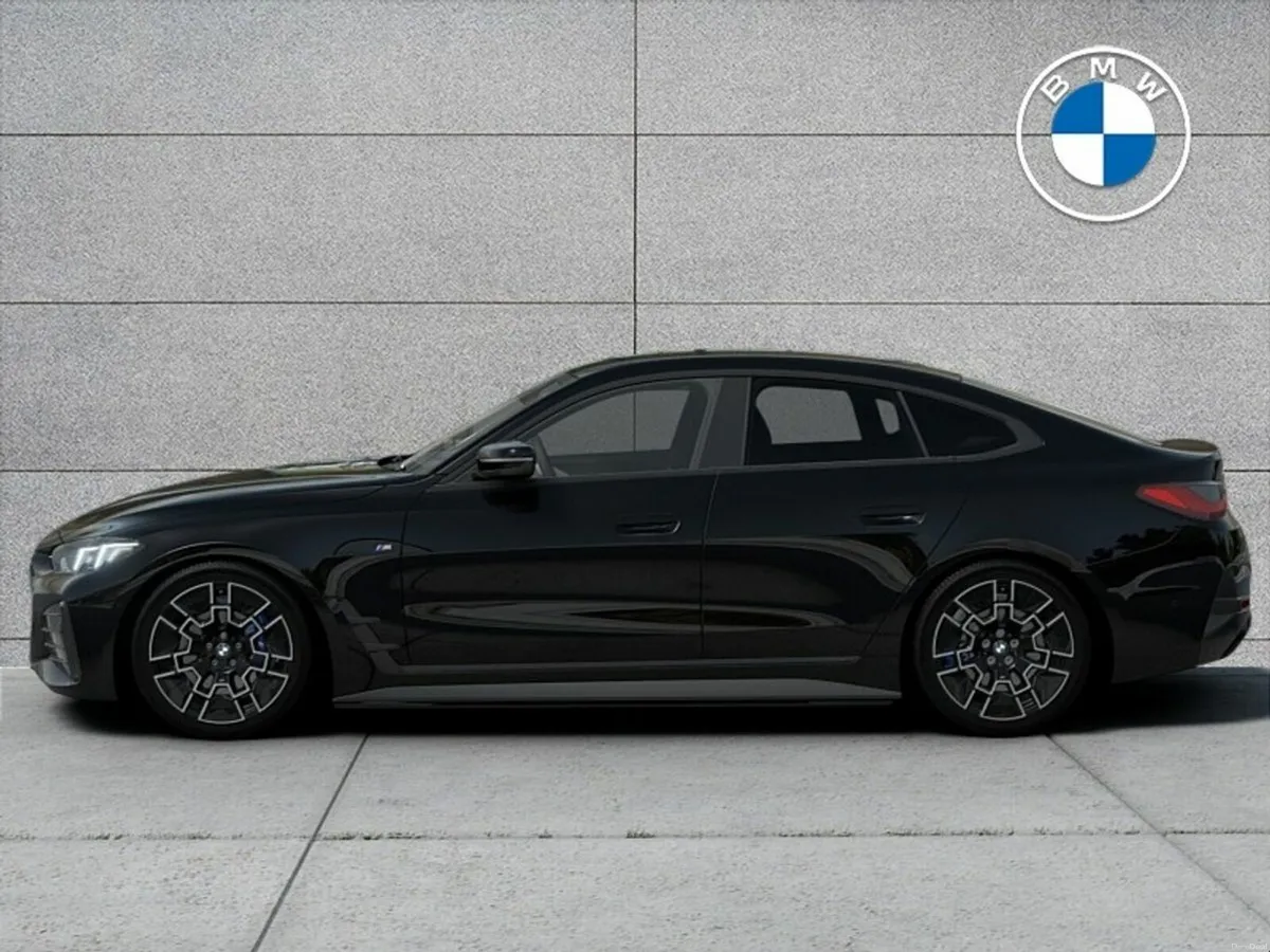 BMW i4 eDrive35 M Sport - Image 2