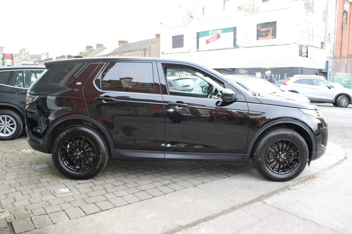 Land Rover Discovery Sport 2.0 *FACELIFT*2020 - Image 3