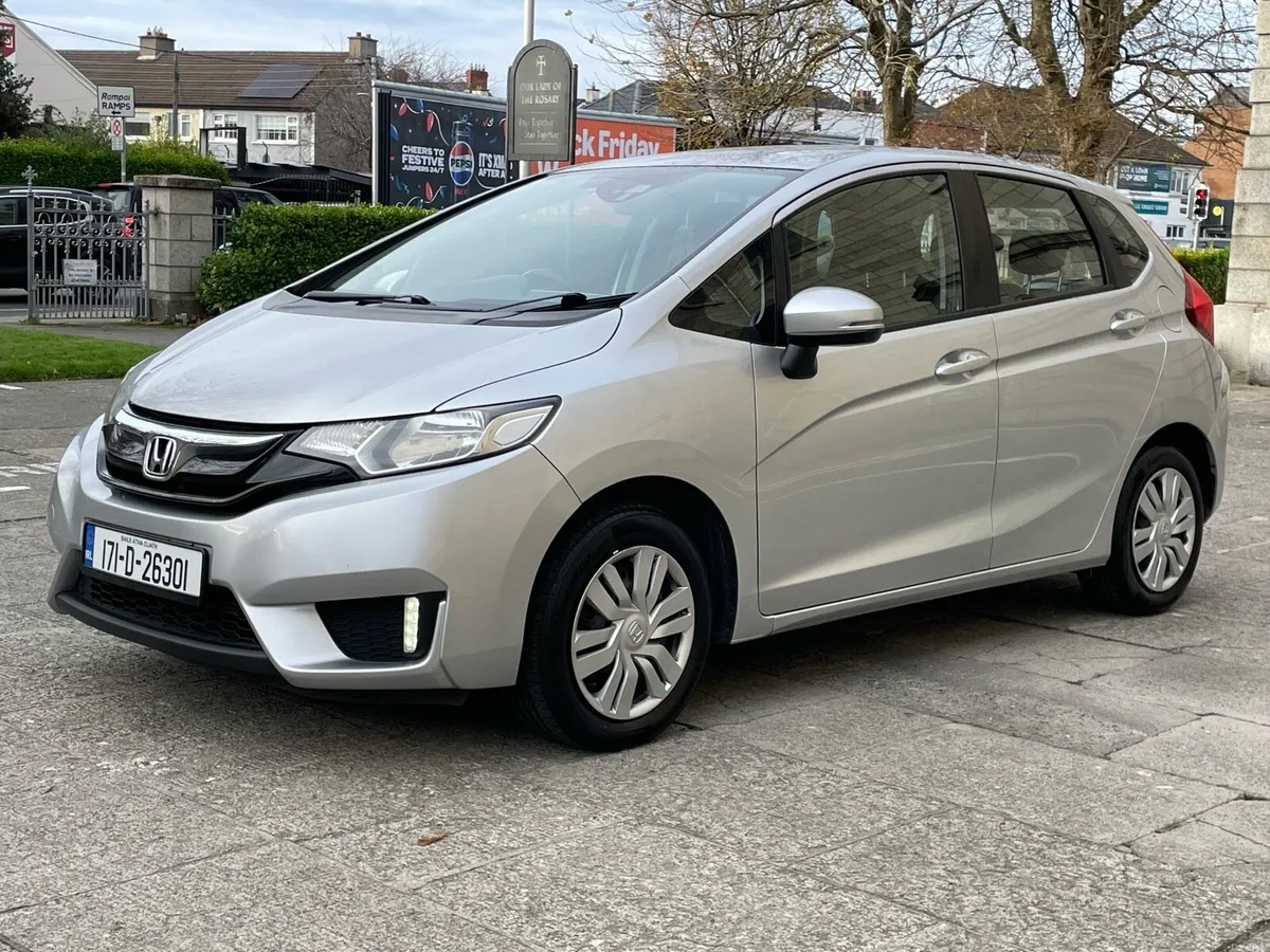 2017 Honda Jazz 1.3 I-Vtec SE - Image 3