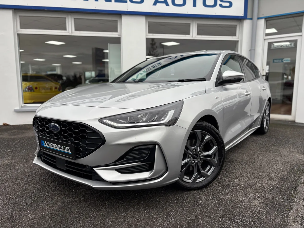2024 Ford Focus ST-Line Showroom Condition - Image 2