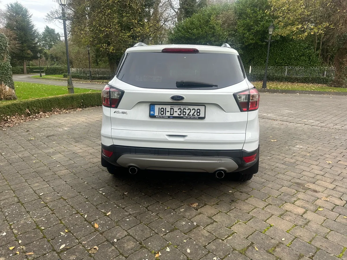 Ford kuga crewcab  very low miles - Image 4