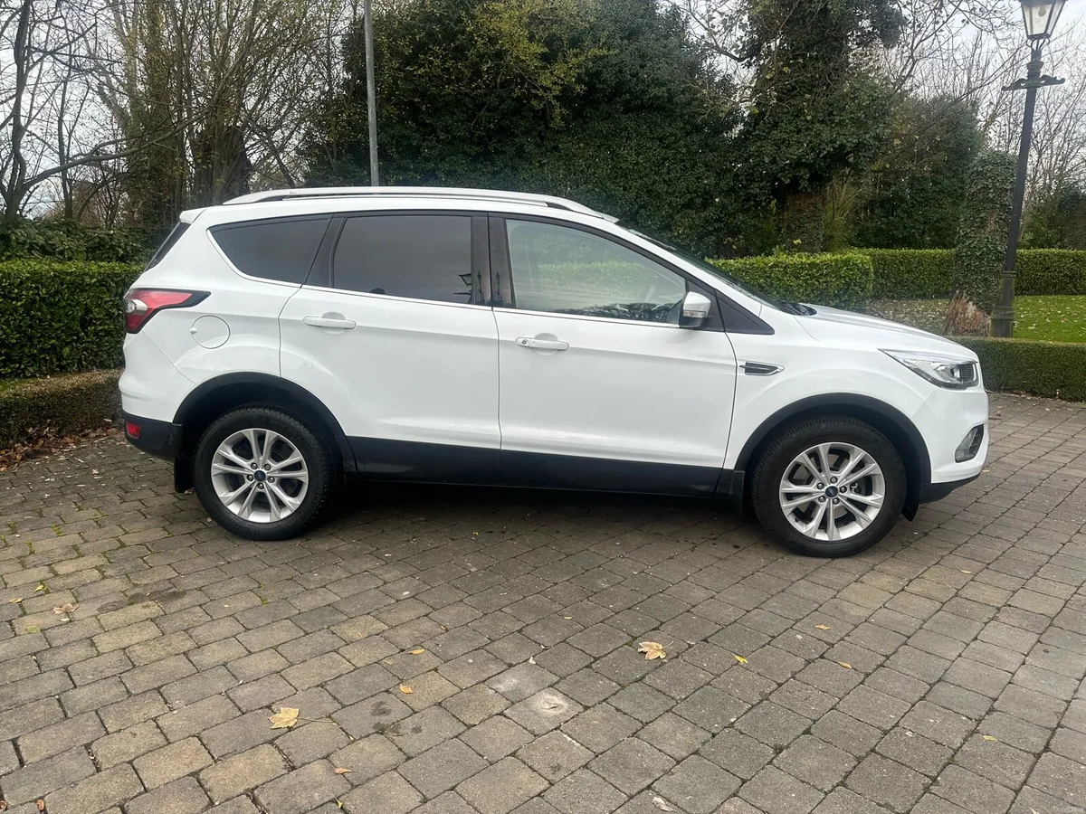 Ford kuga crewcab  very low miles - Image 2