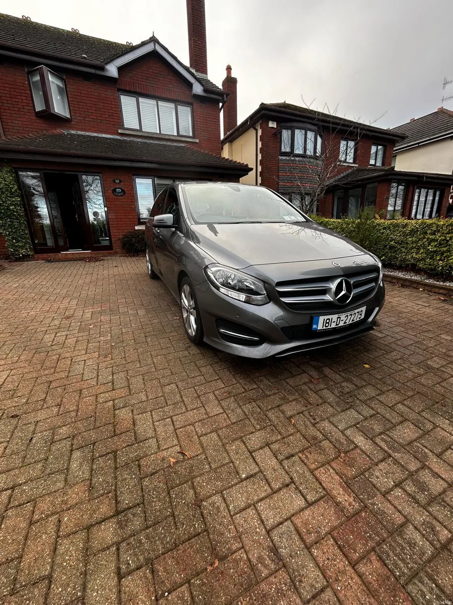 181 Mercedes-Benz B200 . 2.1 Automatic - Image 2