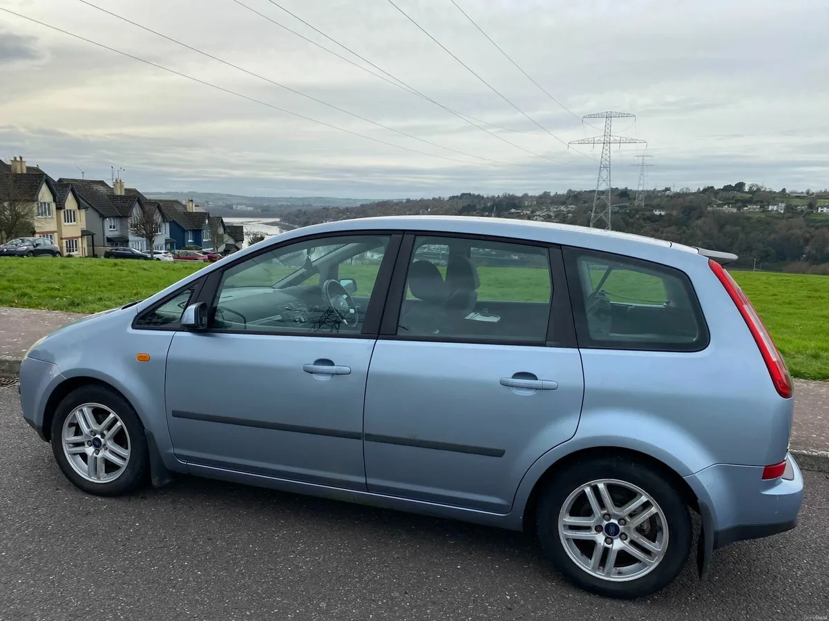 Ford Focus C-Max 1 owner €900. drive away today. - Image 3