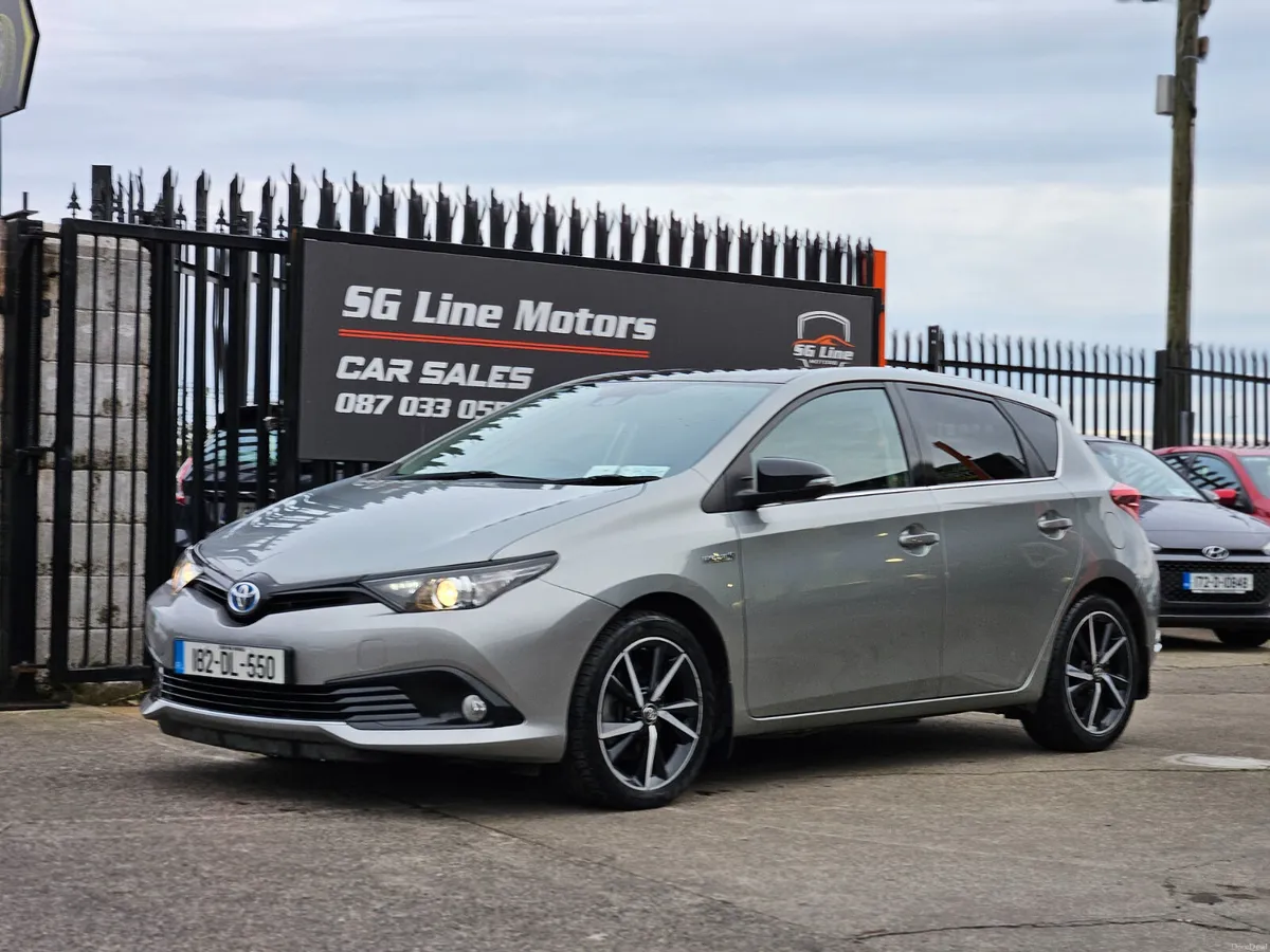 Toyota Auris 1.8 Hybrid LUNA - Image 2