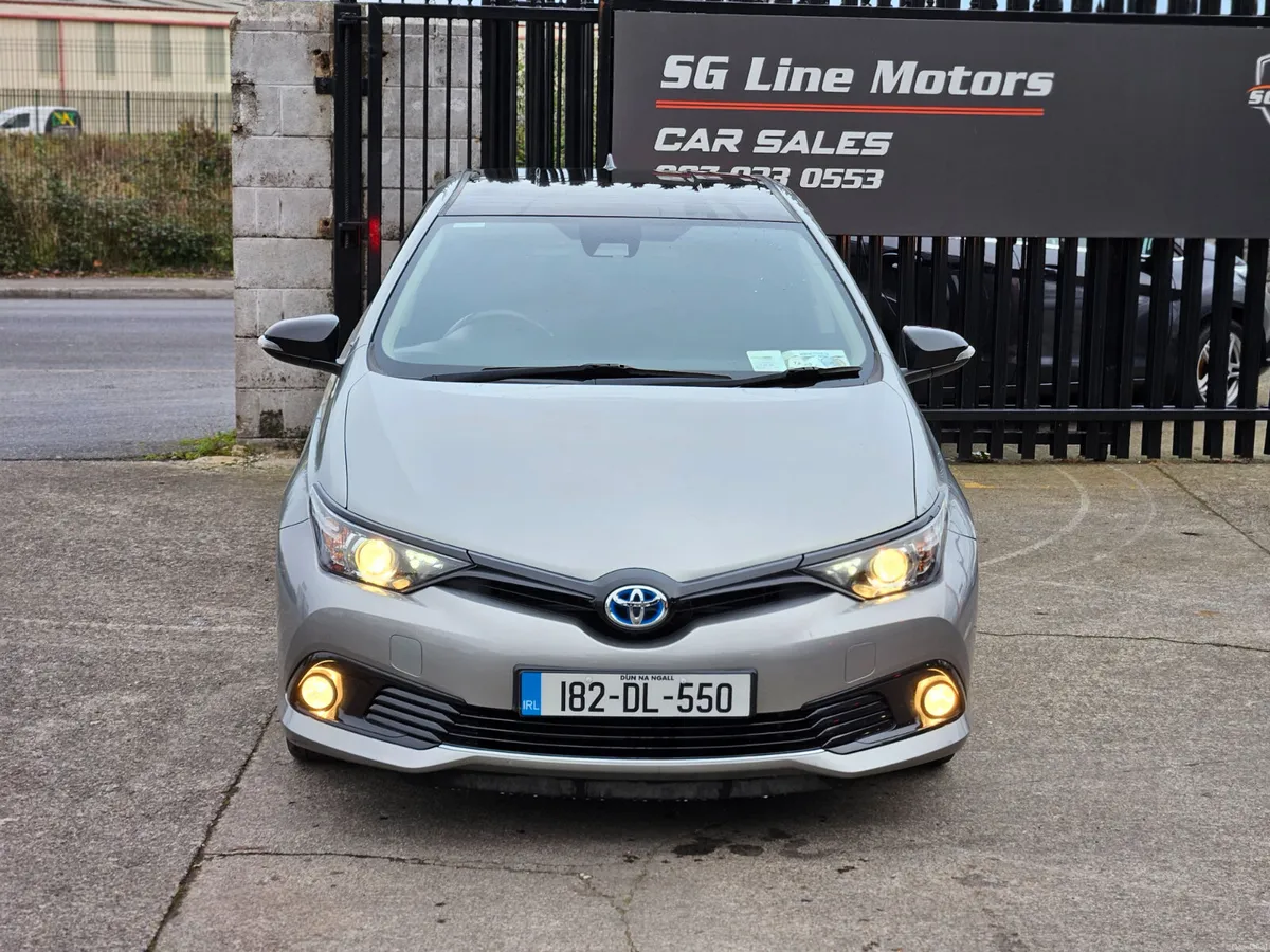 Toyota Auris 1.8 Hybrid LUNA - Image 4