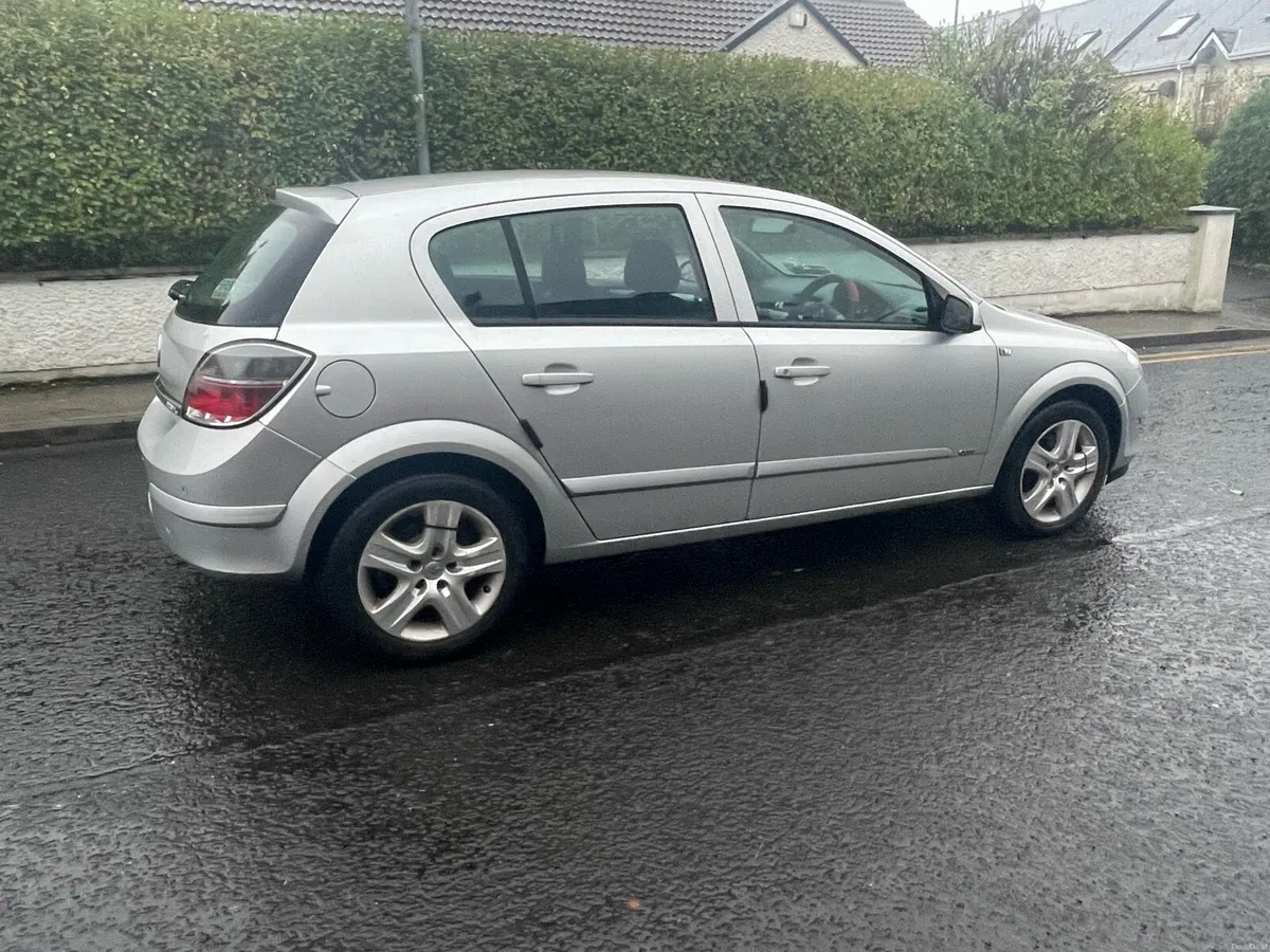 2009 Vauxhall Astra 1.7Diesel NCT 04,26 Tax 04,26 - Image 2