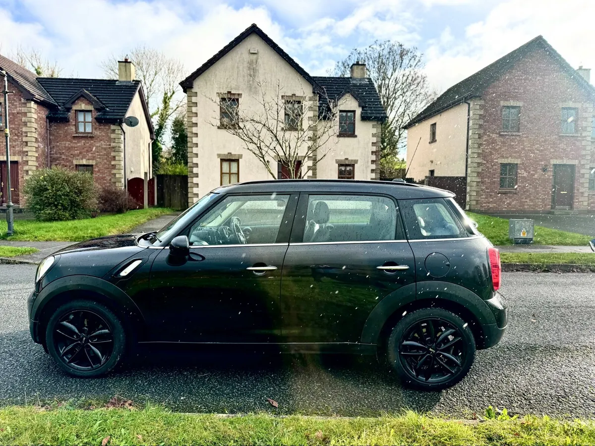 Mini Cooper Countryman 2016 – Petrol – Automatic – - Image 2