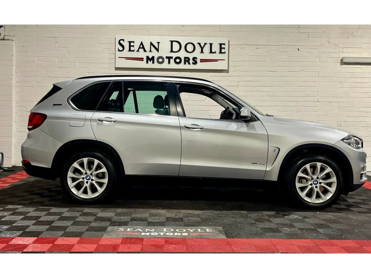 BMW X5 2017 XDRIVE 40E SE AUTO - Image 4