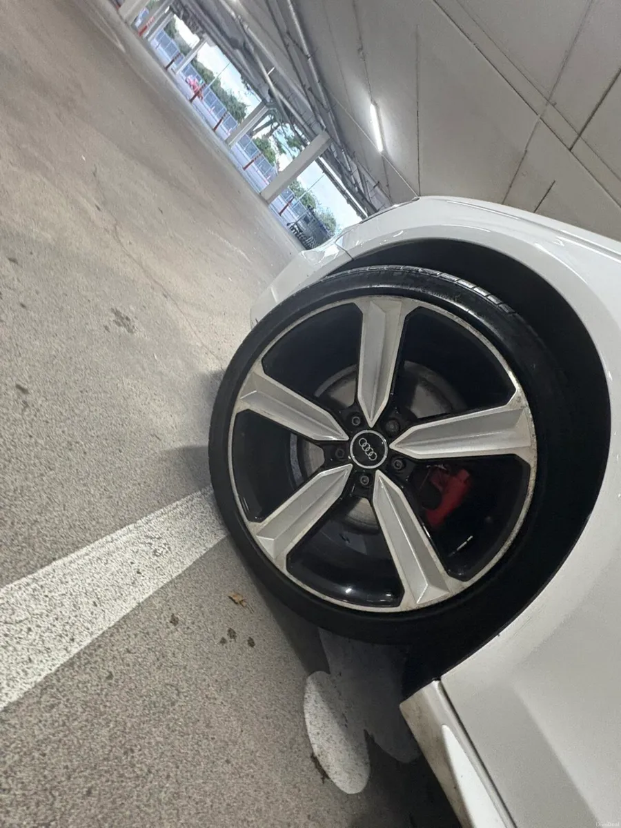 Audi A4 S line black edition CarPlay timing belt D - Image 3