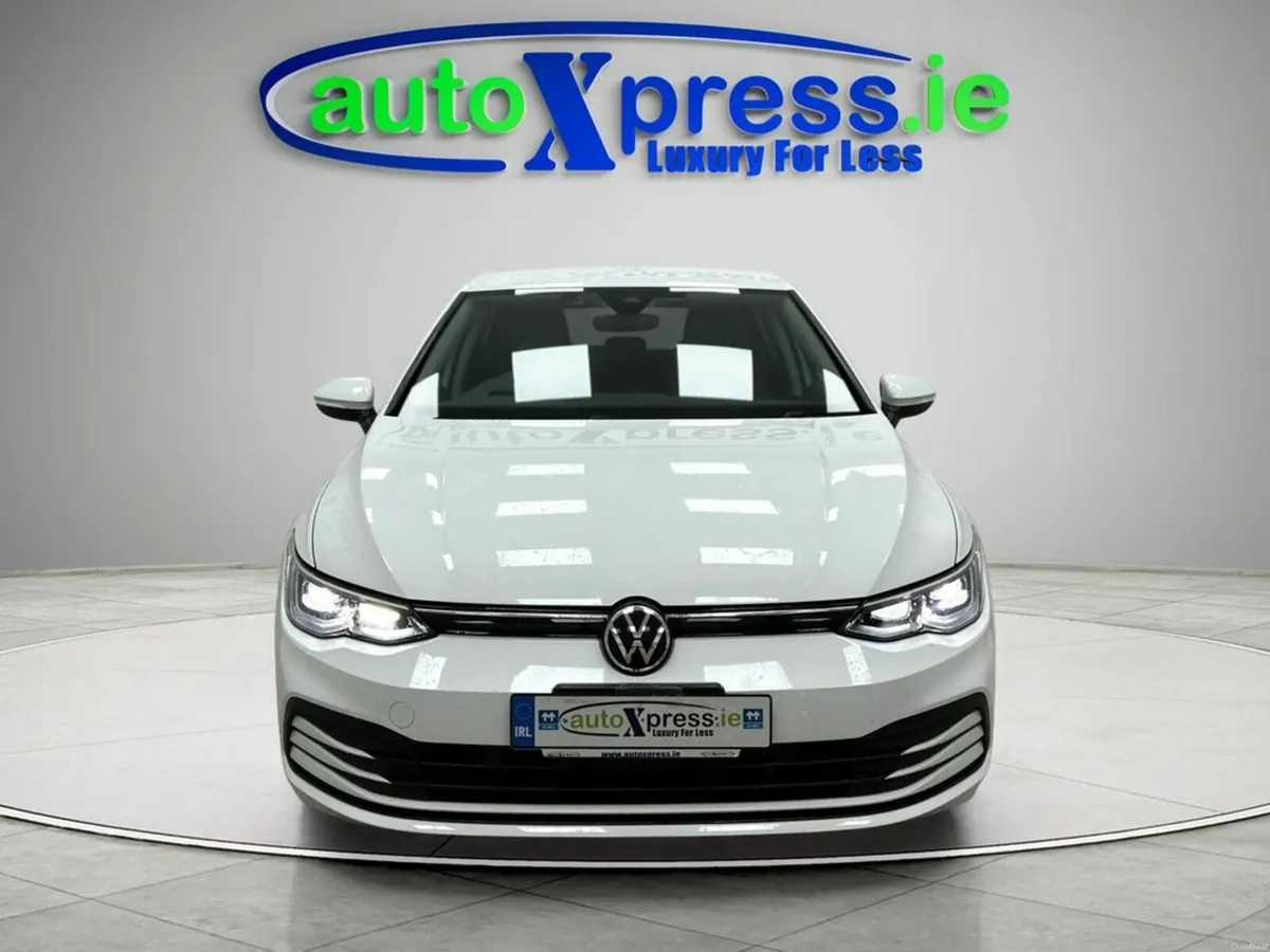 Volkswagen Golf 1.0 ETSI Automatic - Image 3