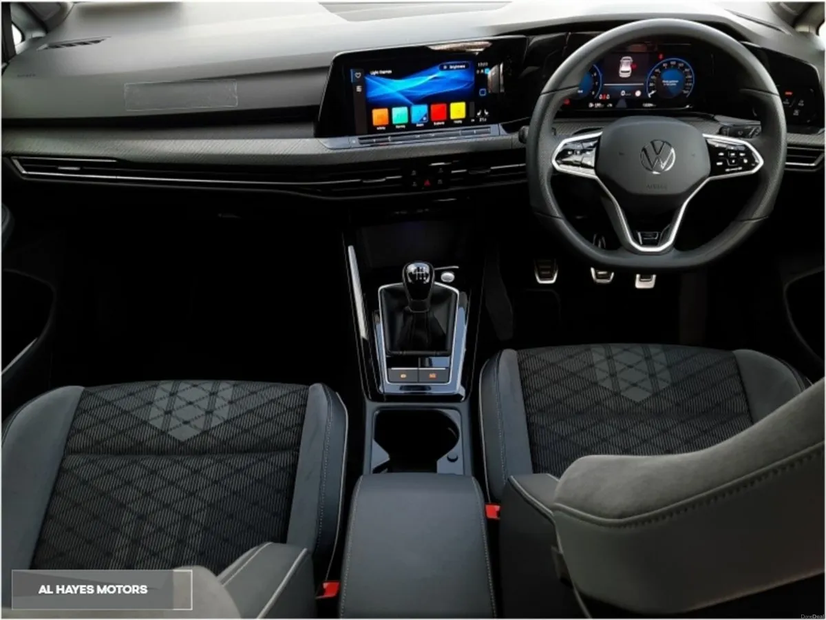 Volkswagen Golf **SPECIAL SPORT R-LINE**1.5 TSI 13 - Image 2