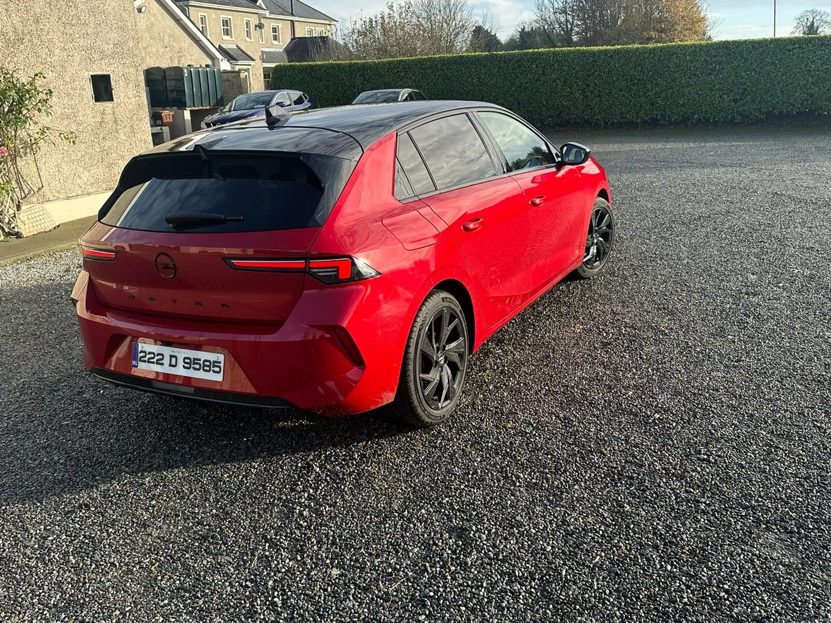 Opel Astra SRI Spec 1.2 100PS - Image 3