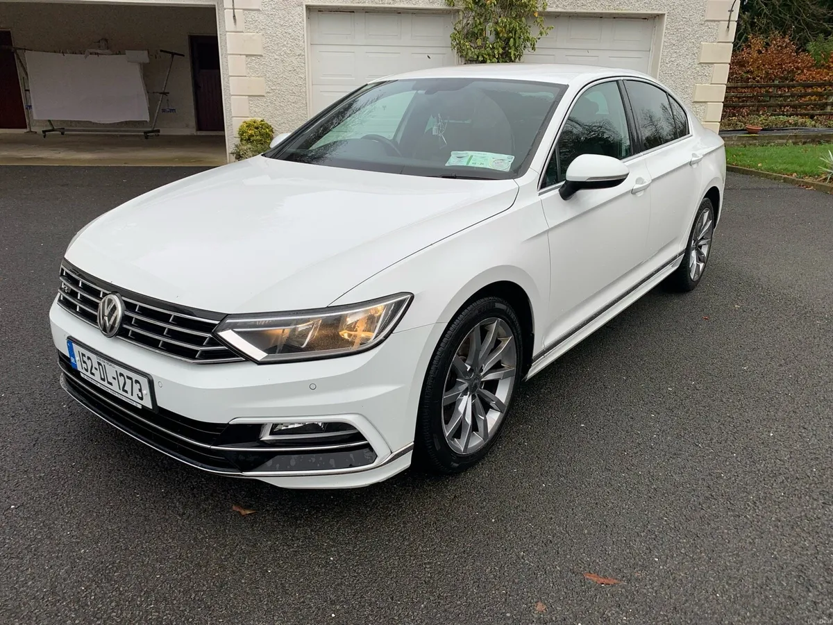 Volkswagen Passat R-Line Highline - Image 2