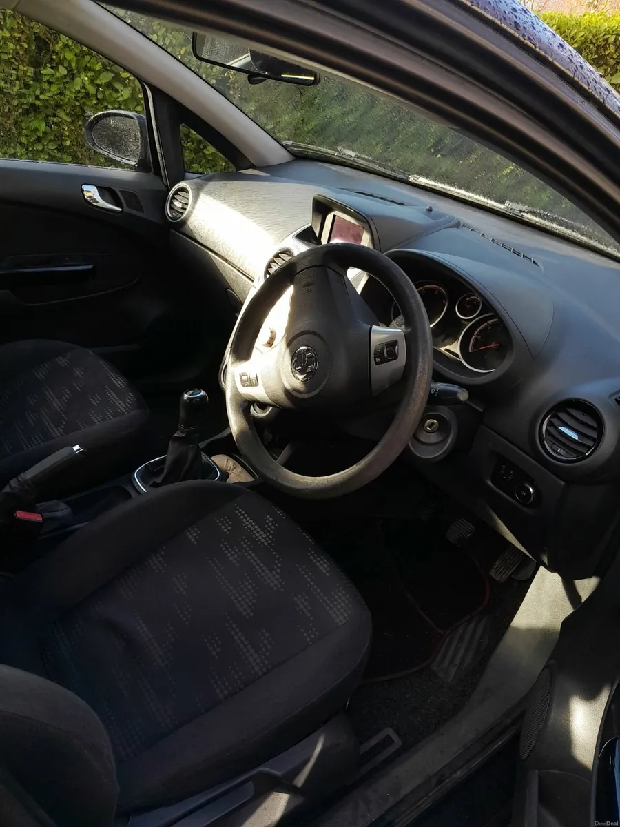 Vauxhall Corsa 2014 1.3 CDTI ECOFLEX DESIGN - Image 3