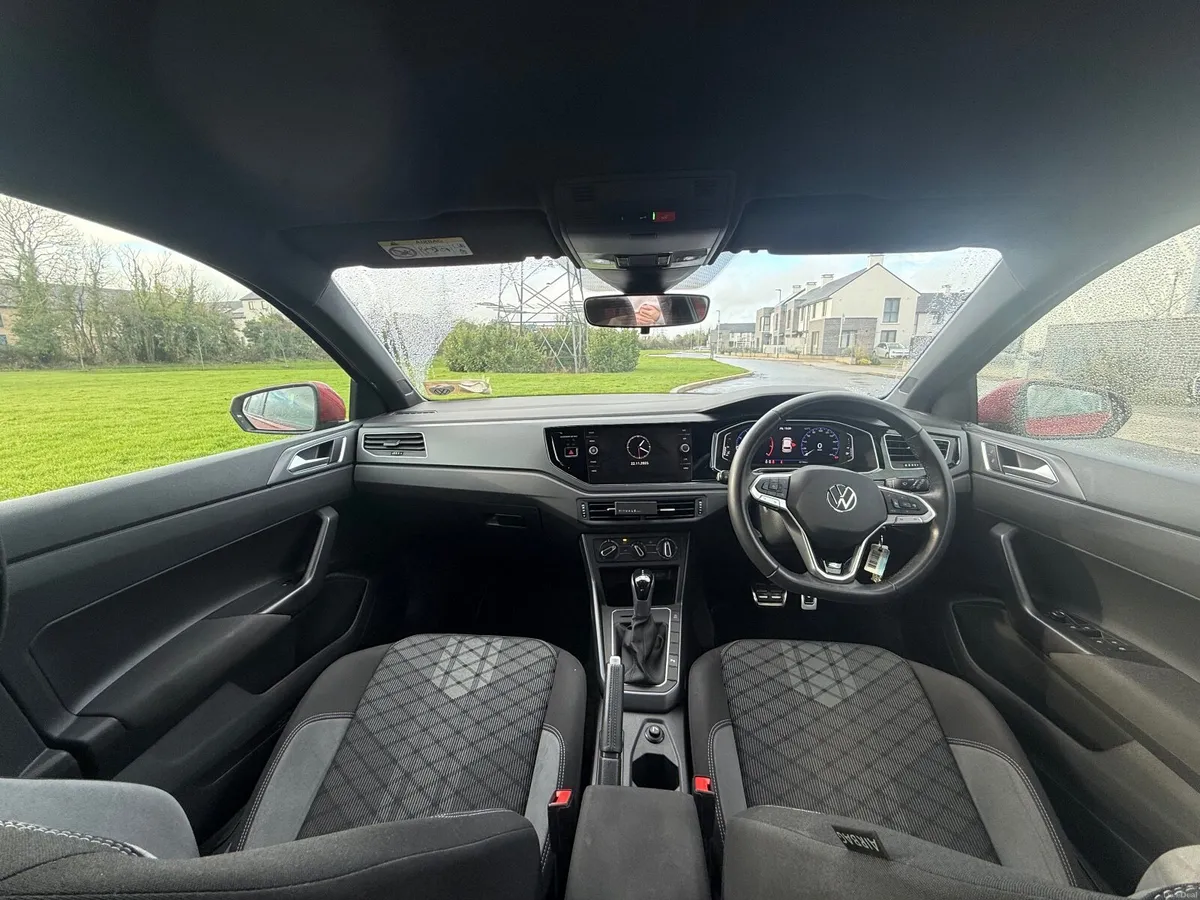 2022 Volkswagen Polo R-Line Automatic - Image 4