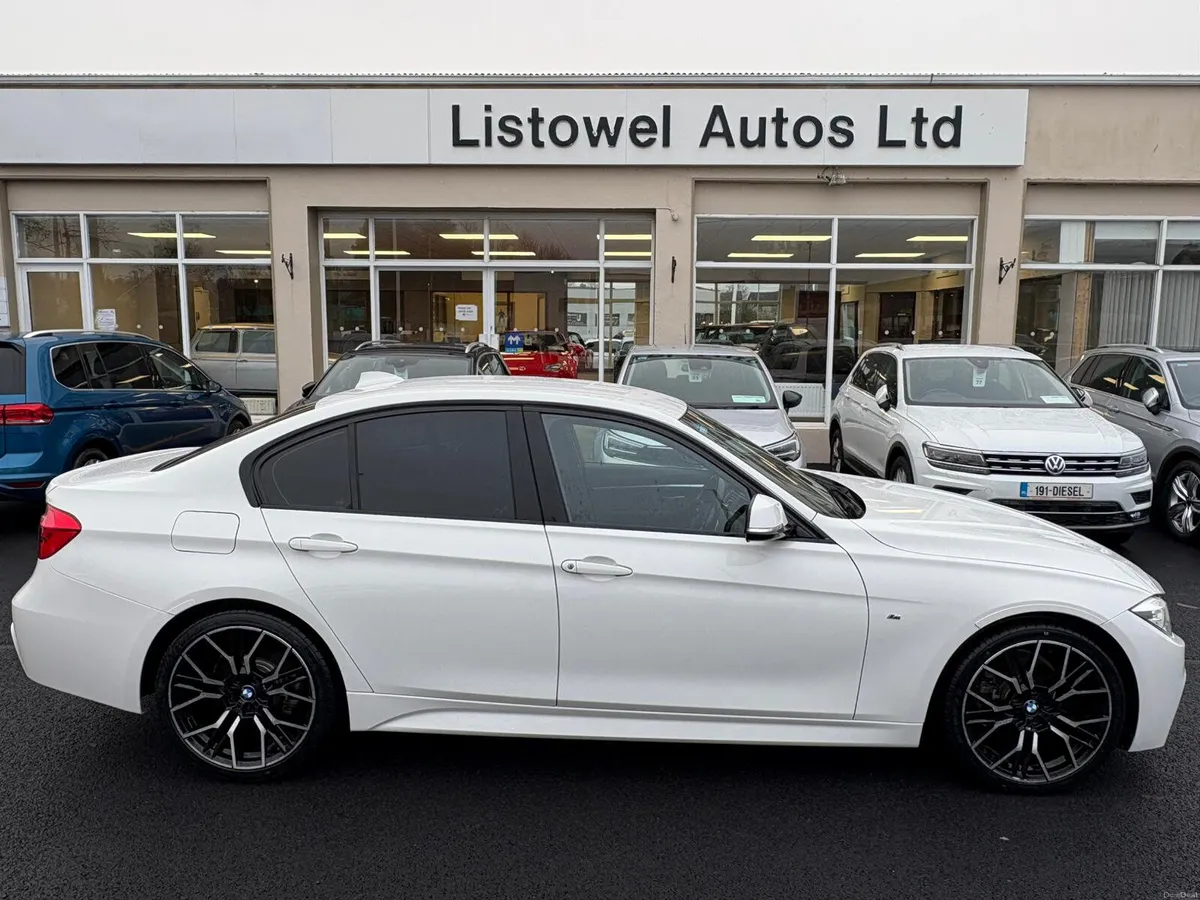 181 BMW 320D M-SPORT SALOON 2.0 AUTOMATIC - Image 1