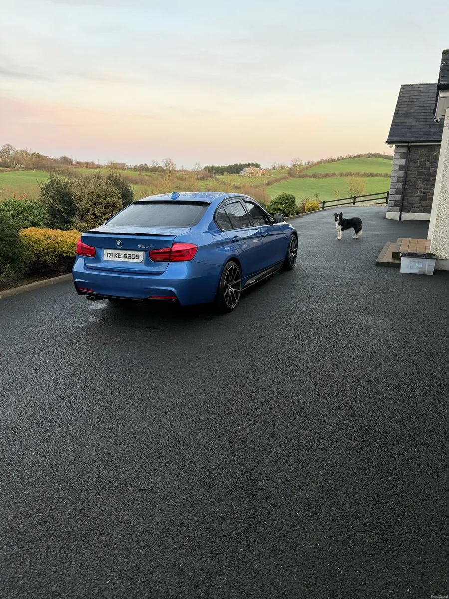 BMW 320d Shadow Edition M Sport - Image 4