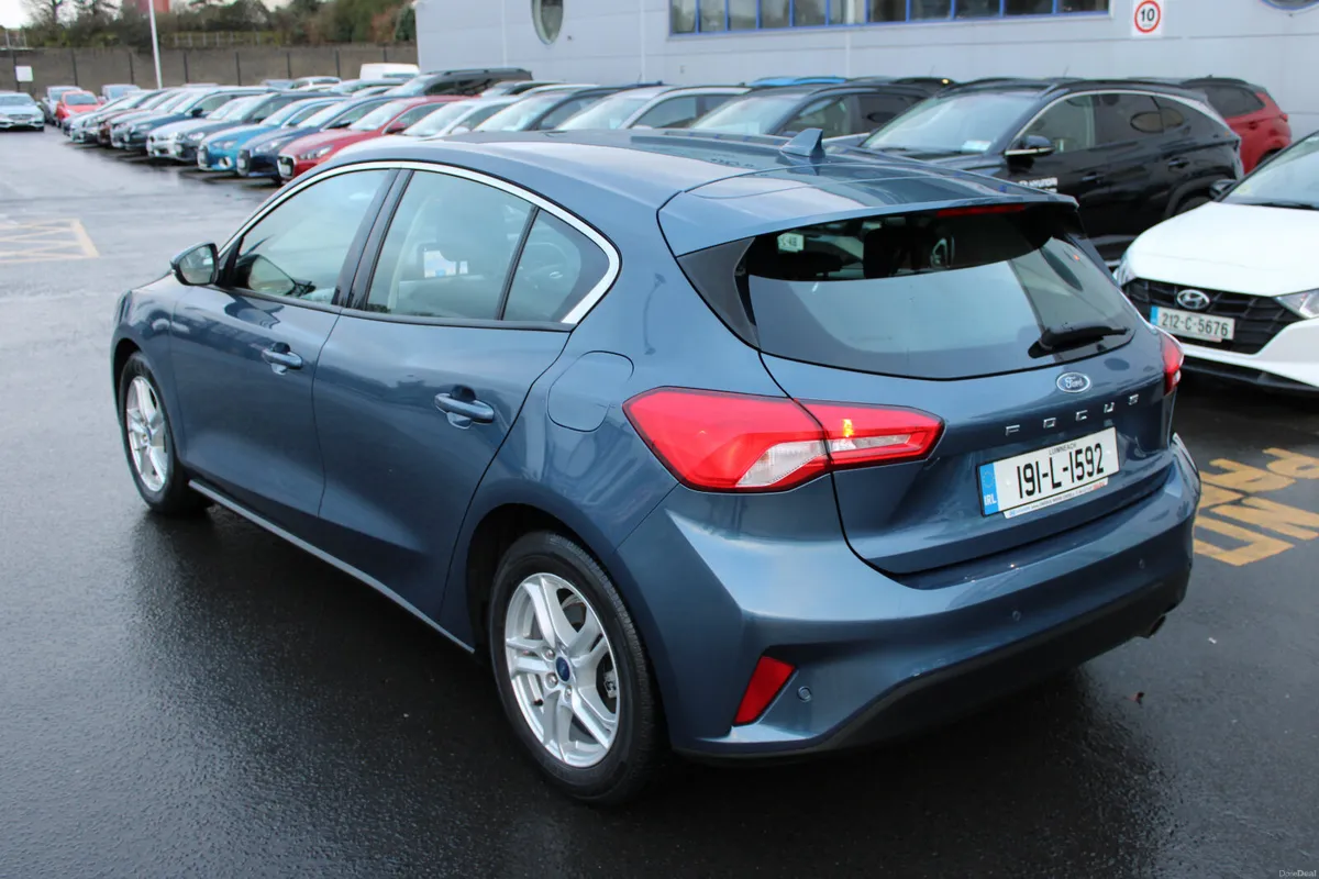 Ford Focus 2019 - Image 3